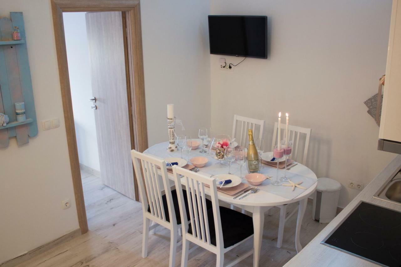 By The Sea Apartment Kastela Luaran gambar